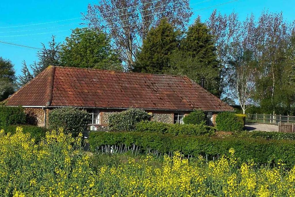 The Stables, Relax In 5 Star Style And Comfort With Lovely Walks All Around Great Maplestead Экстерьер фото