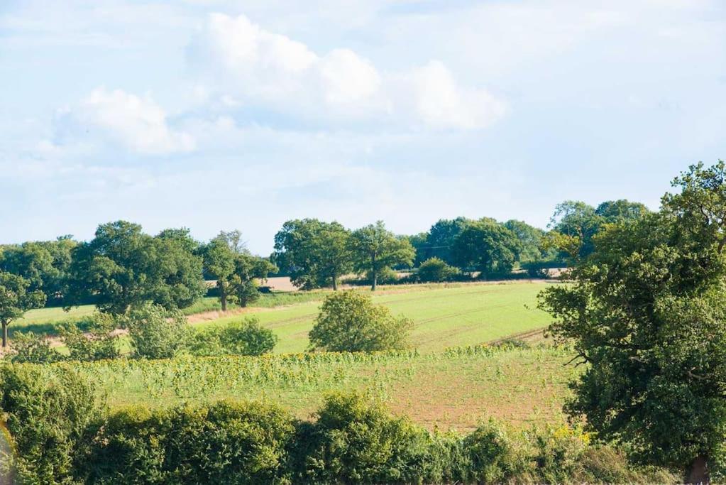 The Stables, Relax In 5 Star Style And Comfort With Lovely Walks All Around Great Maplestead Экстерьер фото